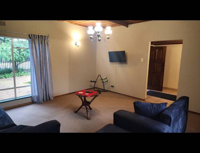 5 BEDROOM HOUSE FOR SALE IN BRACKENDOWNS